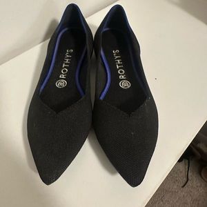 Rothy’s “The Point” in Black